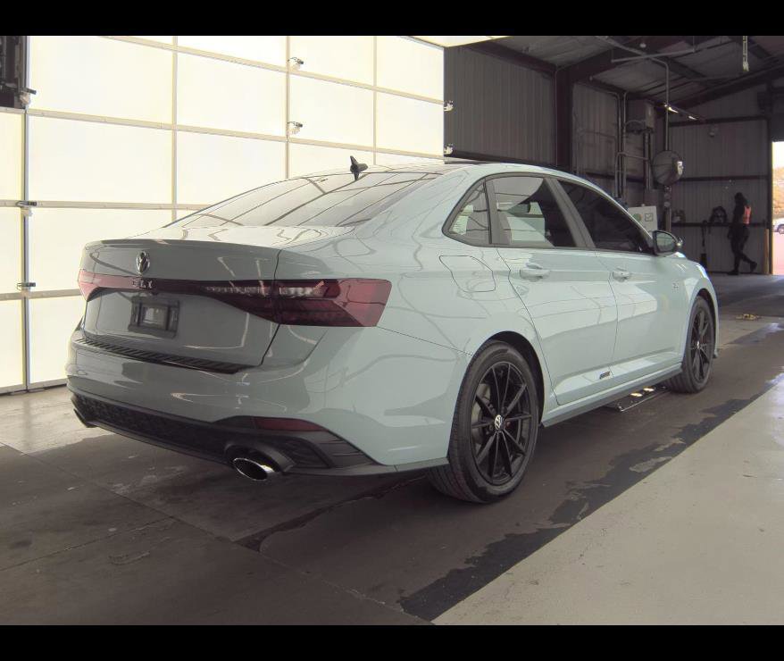 Used 2025 Volkswagen Jetta GLI Autobahn image 6
