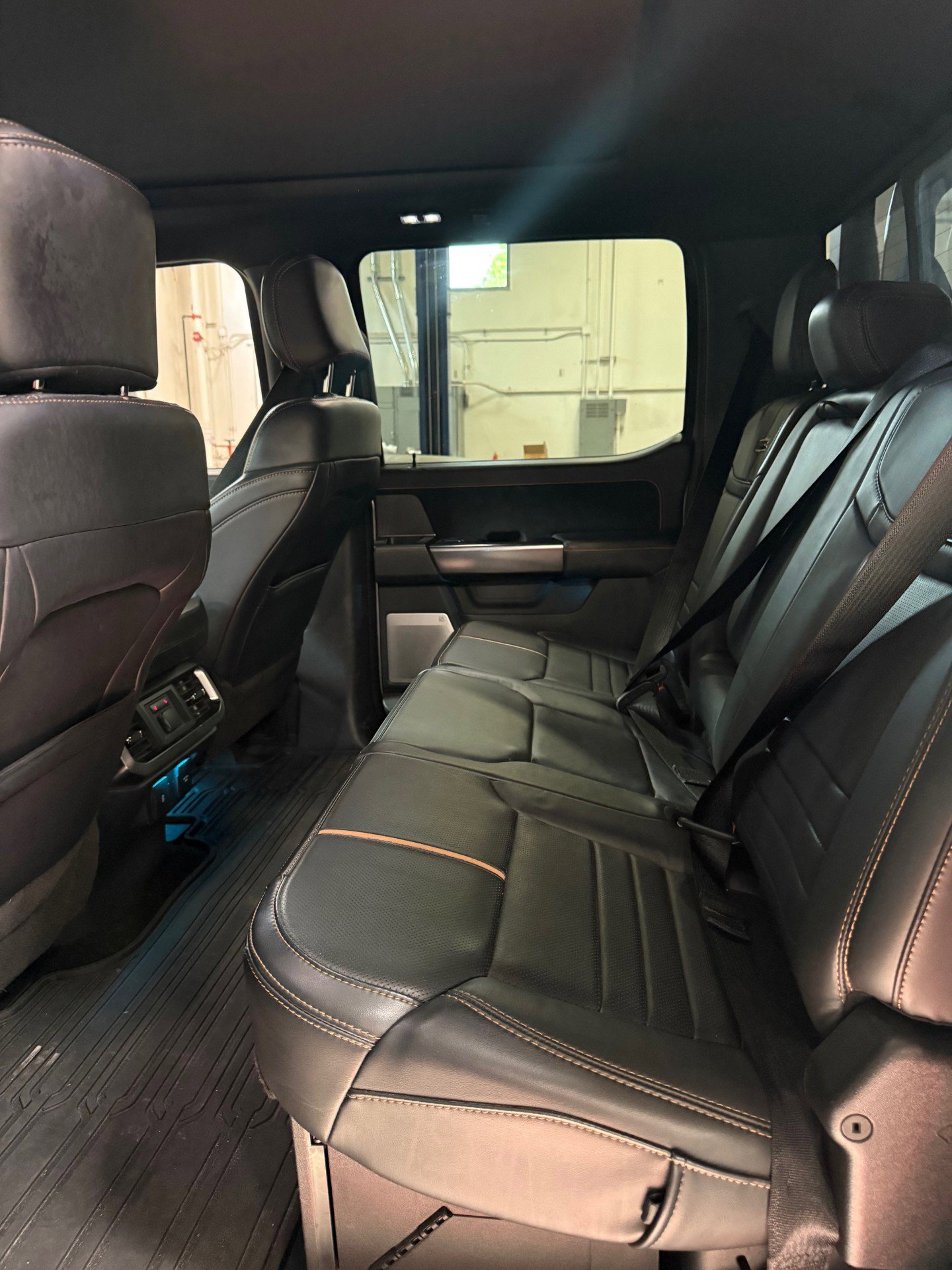 Used 2022 Ford F150 4x4 SuperCrew Hybrid image 11