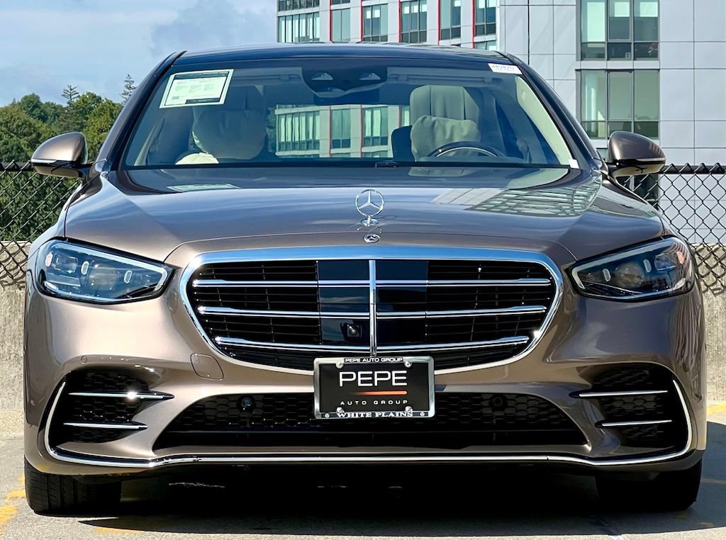 Certified 2026 Mercedes-Benz S 580 4MATIC Sedan image 3