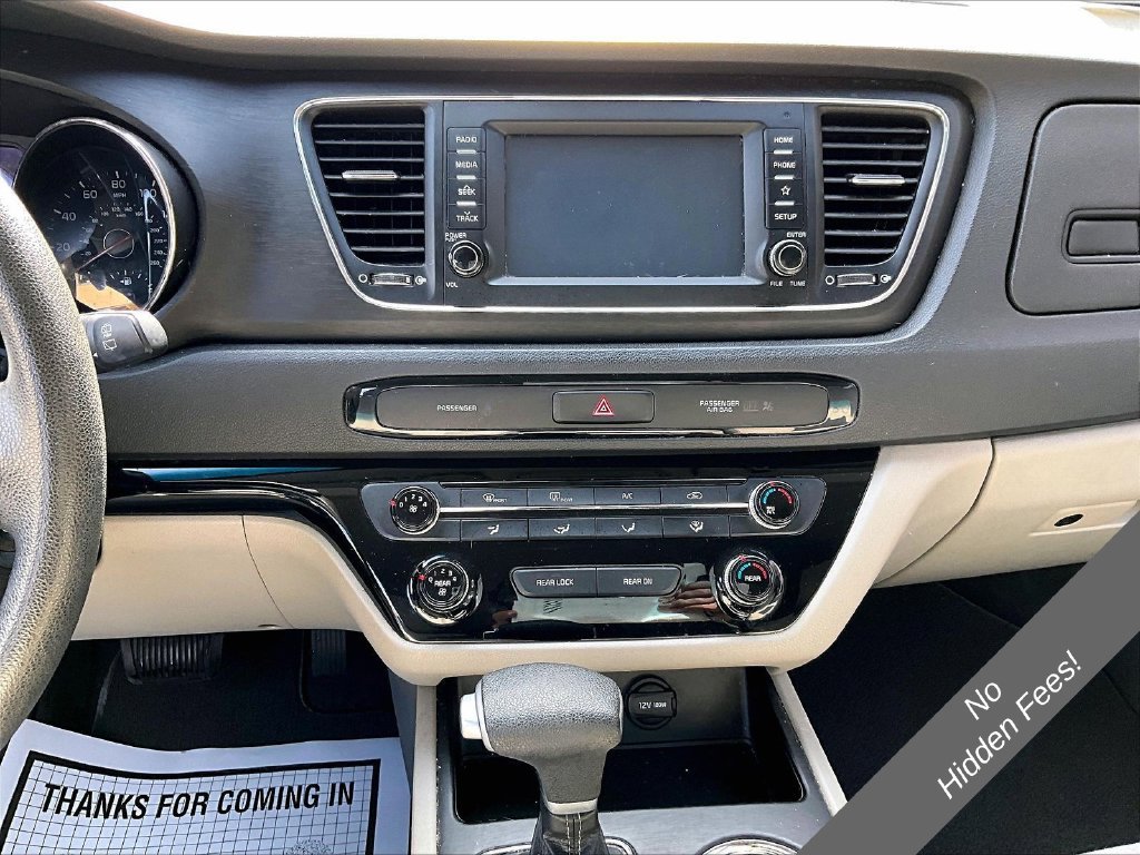 Used 2019 Kia Sedona LX FWD image 6
