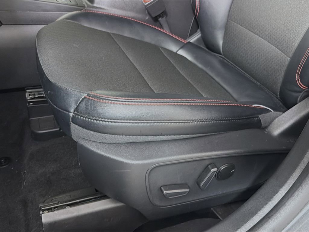 Used 2025 Ford Escape ST-Line AWD/4WD image 23