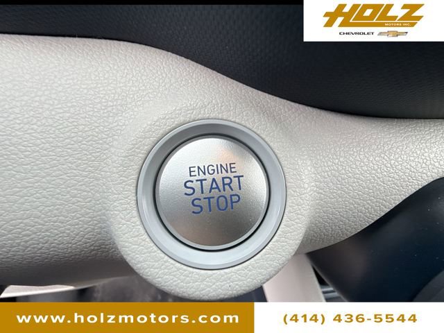 Used 2025 Hyundai Venue Limited image 17