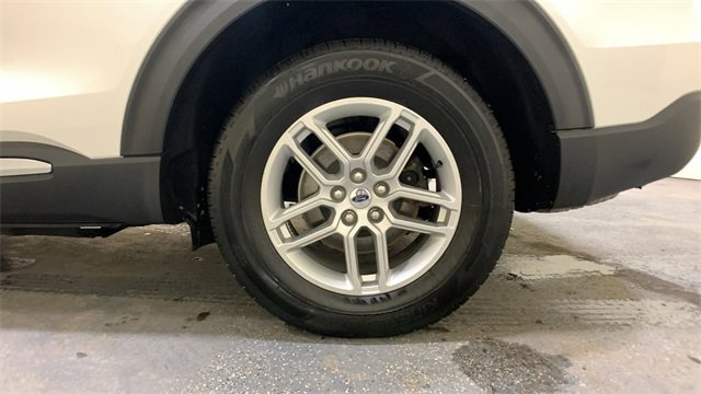 Certified 2025 Ford Explorer Active image 23