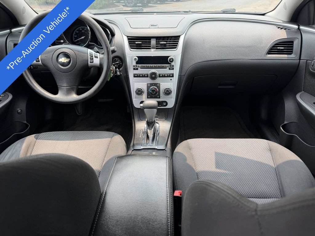 Used 2010 Chevrolet Malibu LT w/ Power Convenience Package FWD image 2