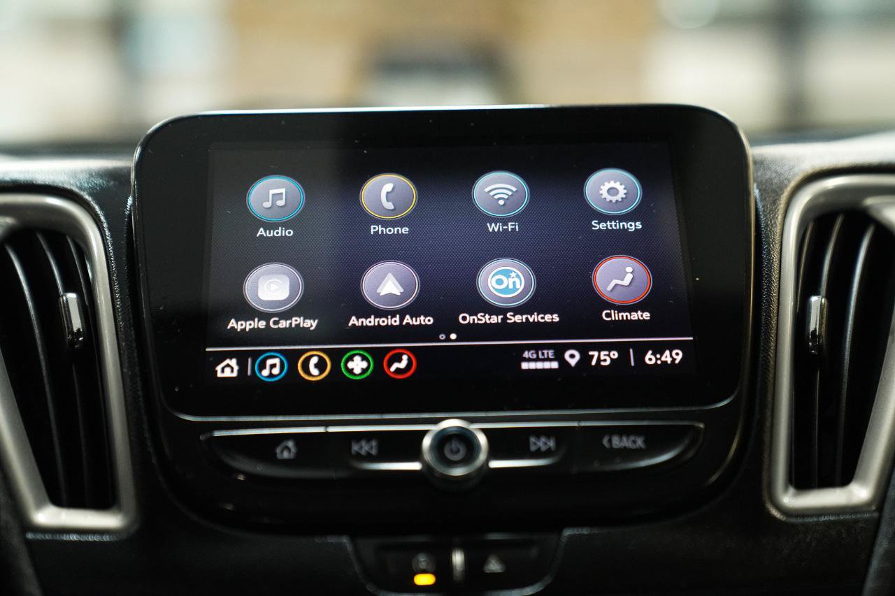 Used 2023 Chevrolet Malibu LT FWD image 30