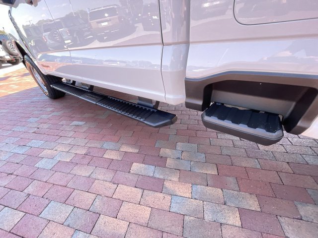 Used 2024 Ford F350 XL AWD/4WD image 31