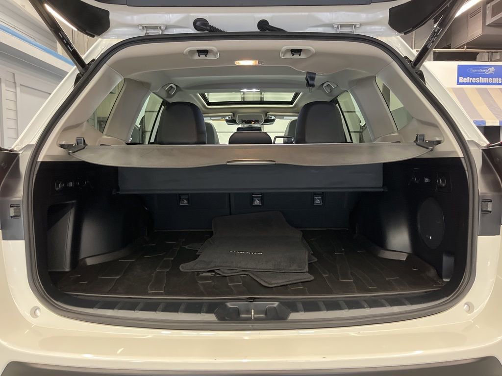 Certified 2024 Subaru Forester Limited image 36