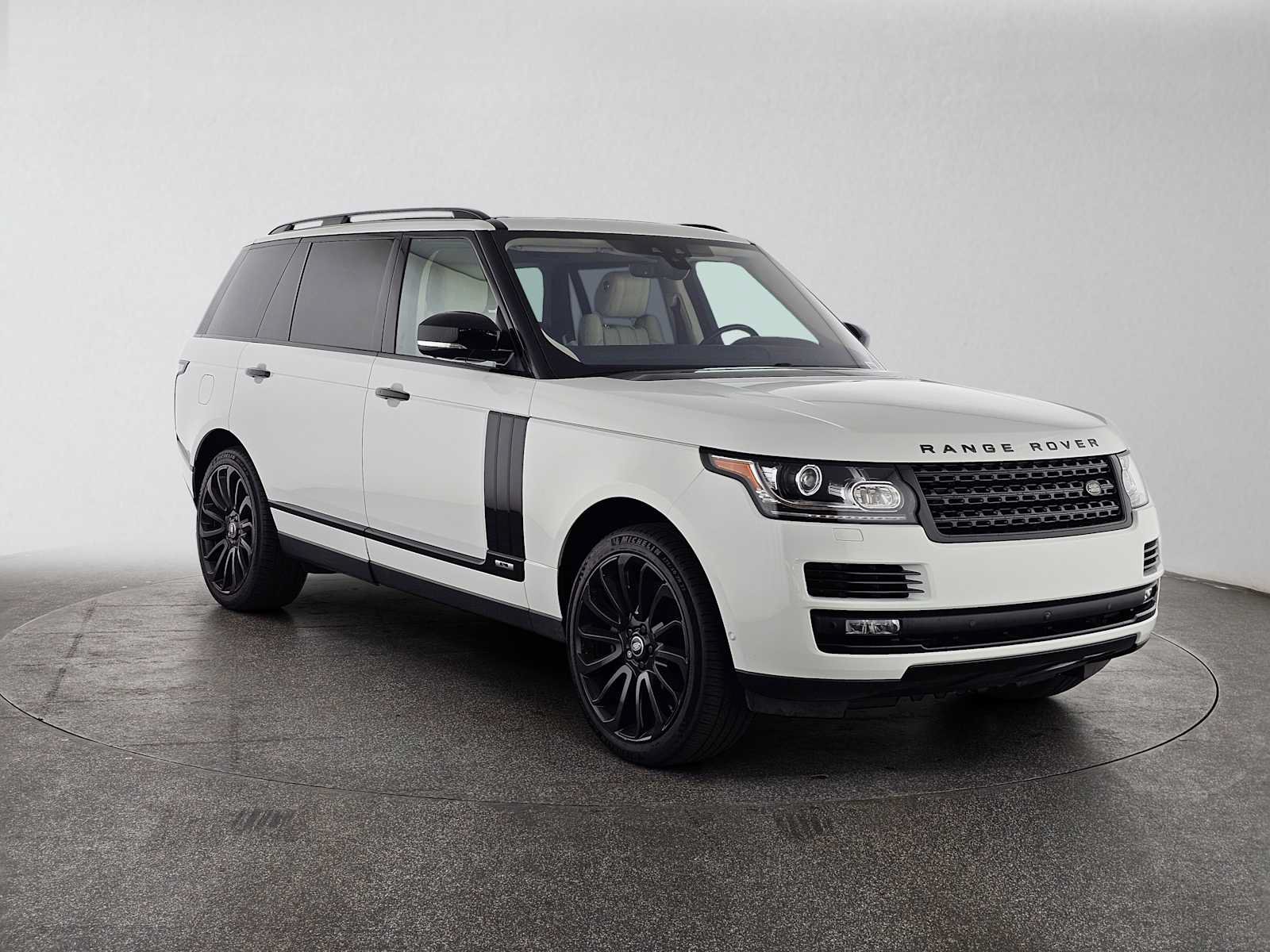 Used 2017 Land Rover Range Rover Long Wheelbase Supercharged AWD/4WD image 8