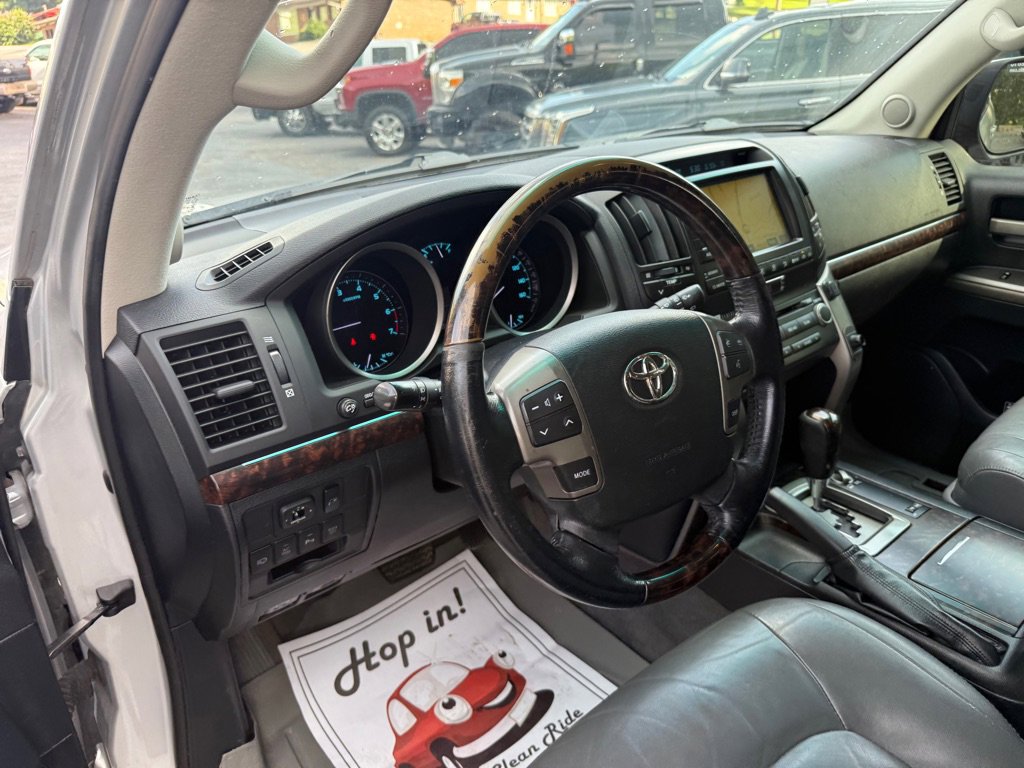Used 2009 Toyota Land Cruiser image 46