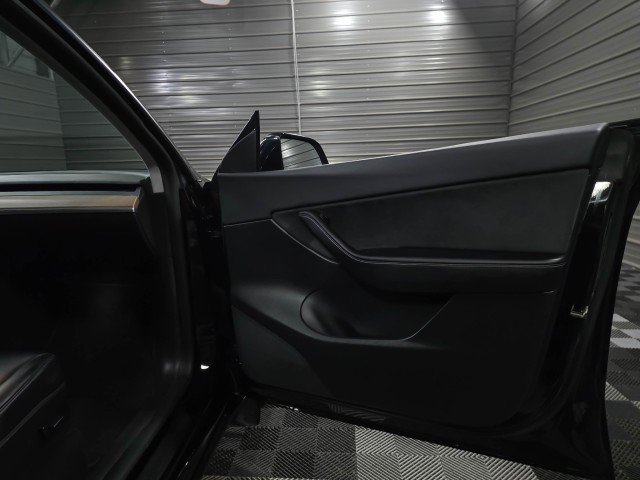 Used 2021 Tesla Model Y Performance image 33