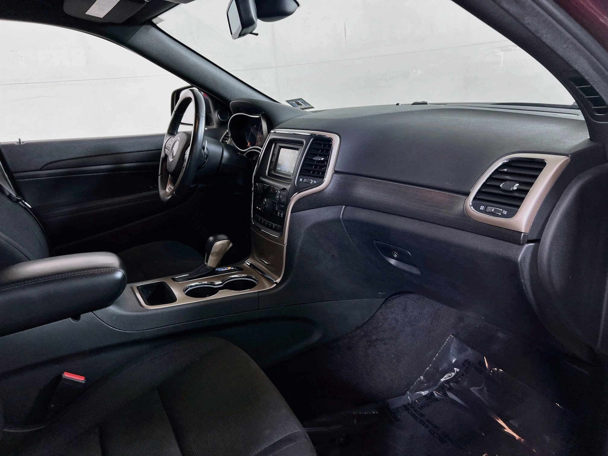 Used 2016 Jeep Grand Cherokee Laredo w/ Quick Order Package 23E AWD/4WD image 26