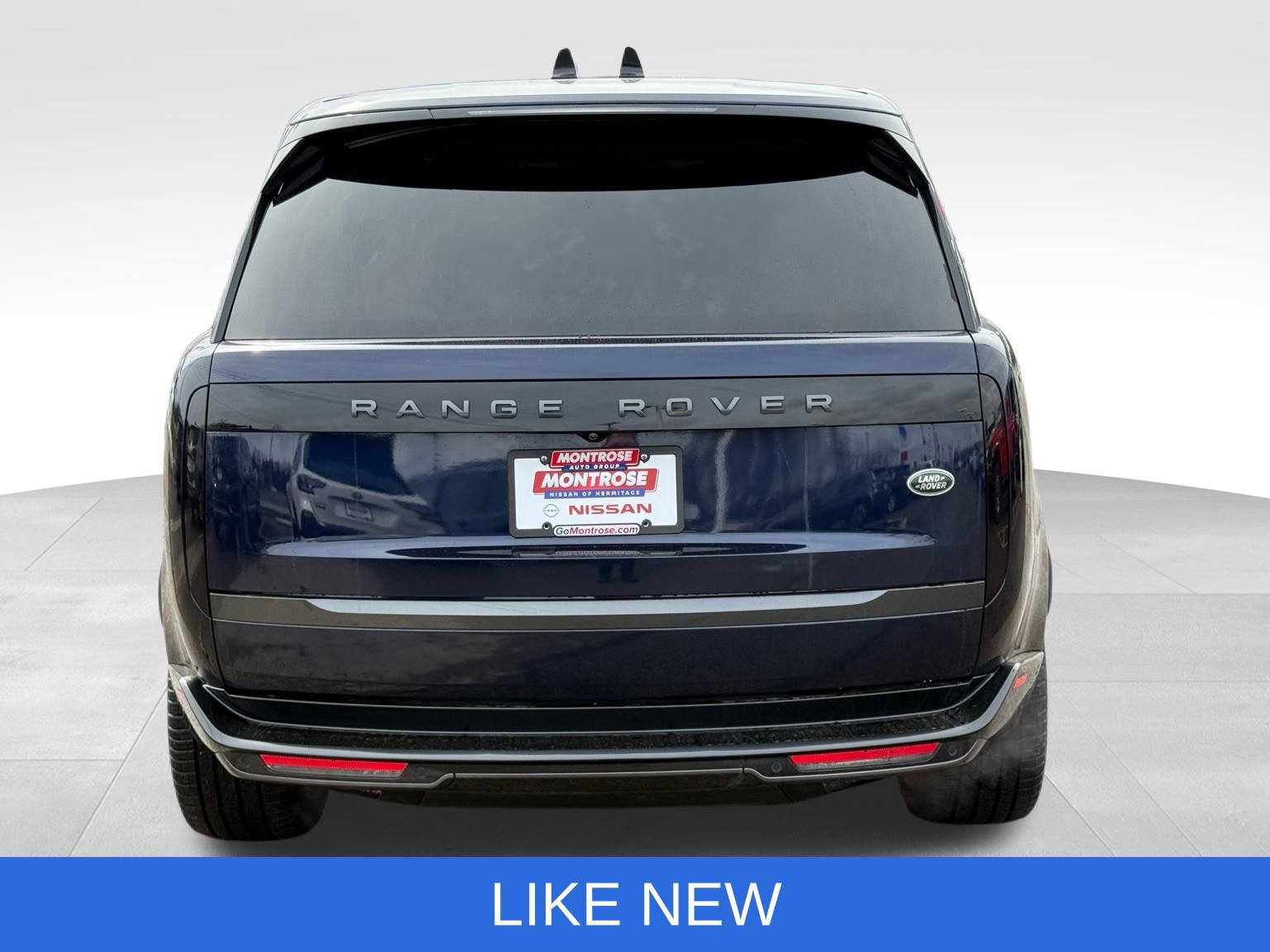 Used 2023 Land Rover Range Rover Long Wheelbase SE image 10