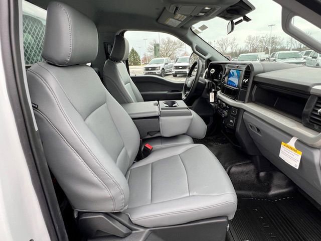New 2025 Ford F550 4x4 Regular Cab Super Duty image 14