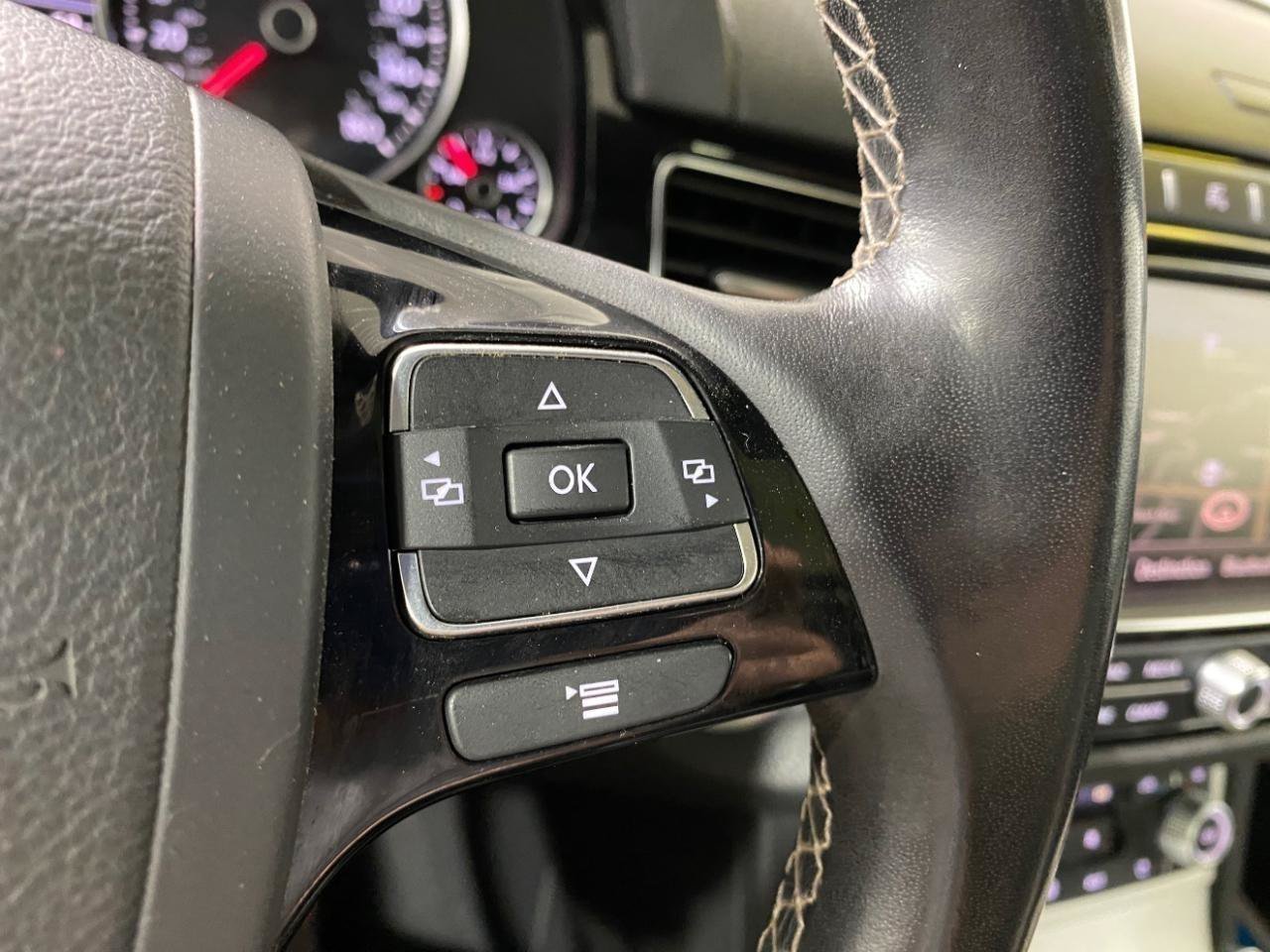 Used 2017 Volkswagen Touareg Wolfsburg Edition AWD/4WD image 24