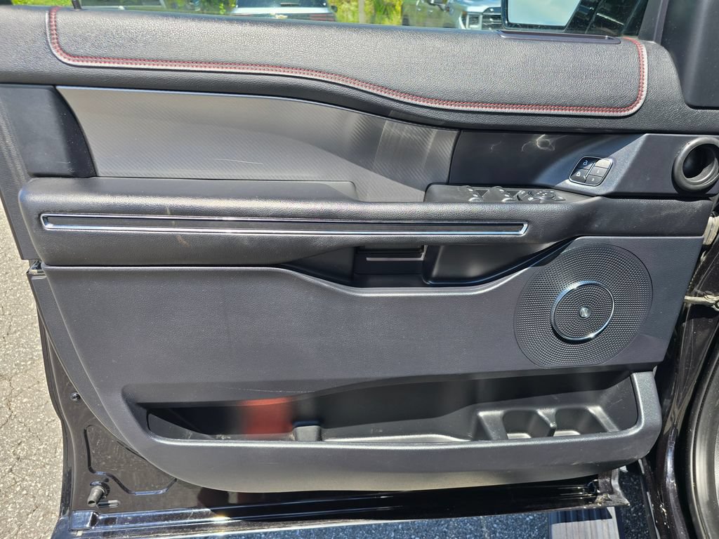 Used 2019 Ford Expedition Limited w/ Equipment Group 303A AWD/4WD image 45