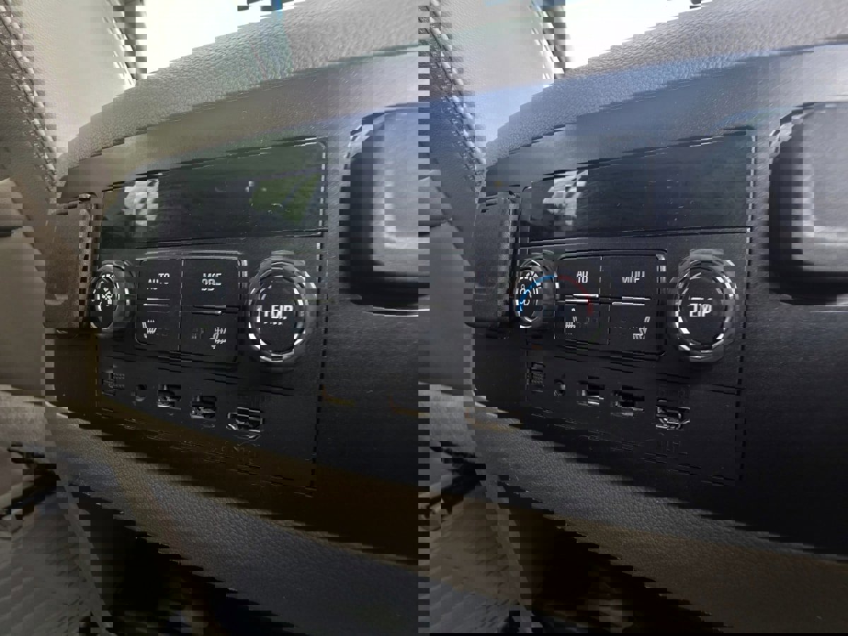 Used 2019 Chevrolet Tahoe LT image 15