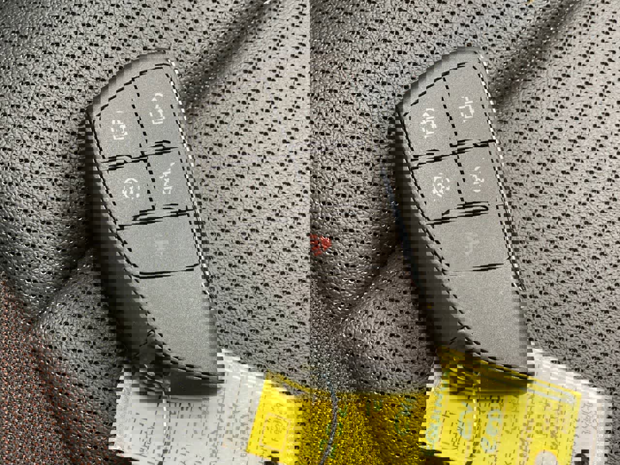 Used 2024 Chevrolet Equinox EV RS image 27