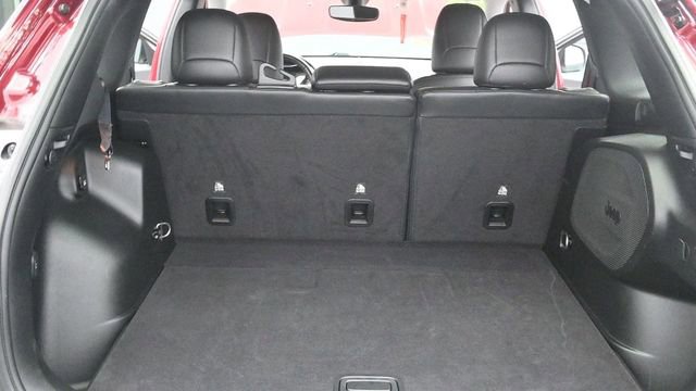 Used 2020 Jeep Cherokee Limited AWD/4WD image 13