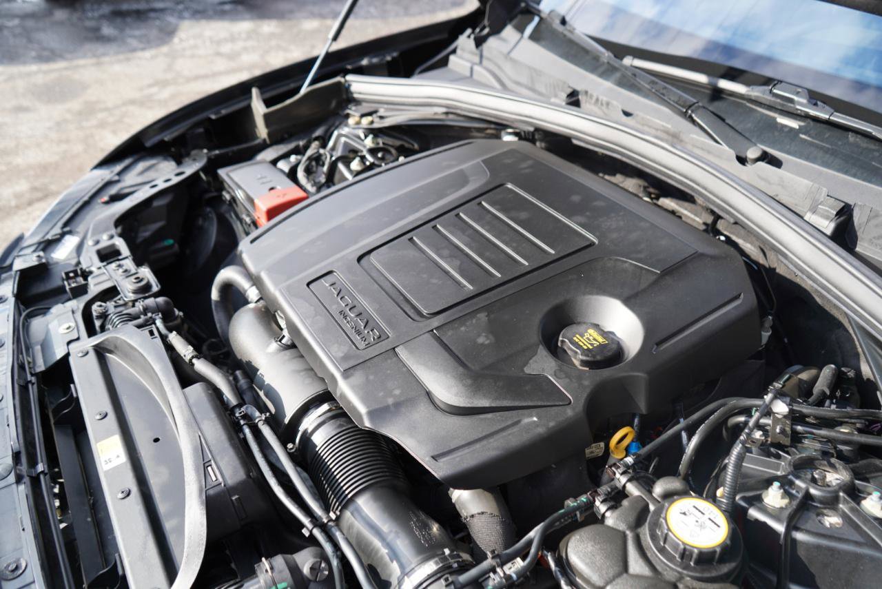 Used 2019 Jaguar F-PACE R-Sport image 93