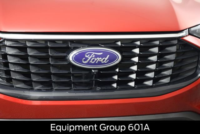Used 2024 Ford Escape Platinum AWD/4WD image 17