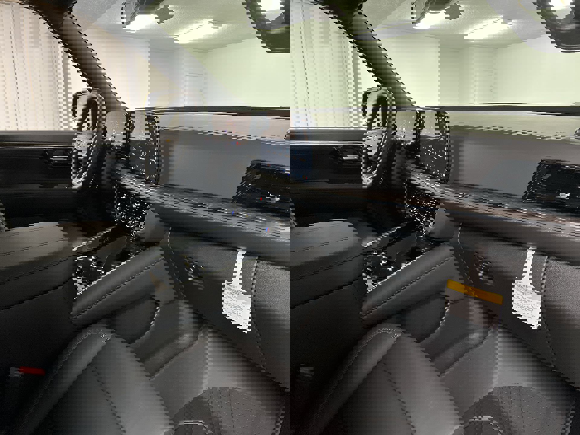 New 2026 Chevrolet Suburban LT w/ Comfort Package image 65