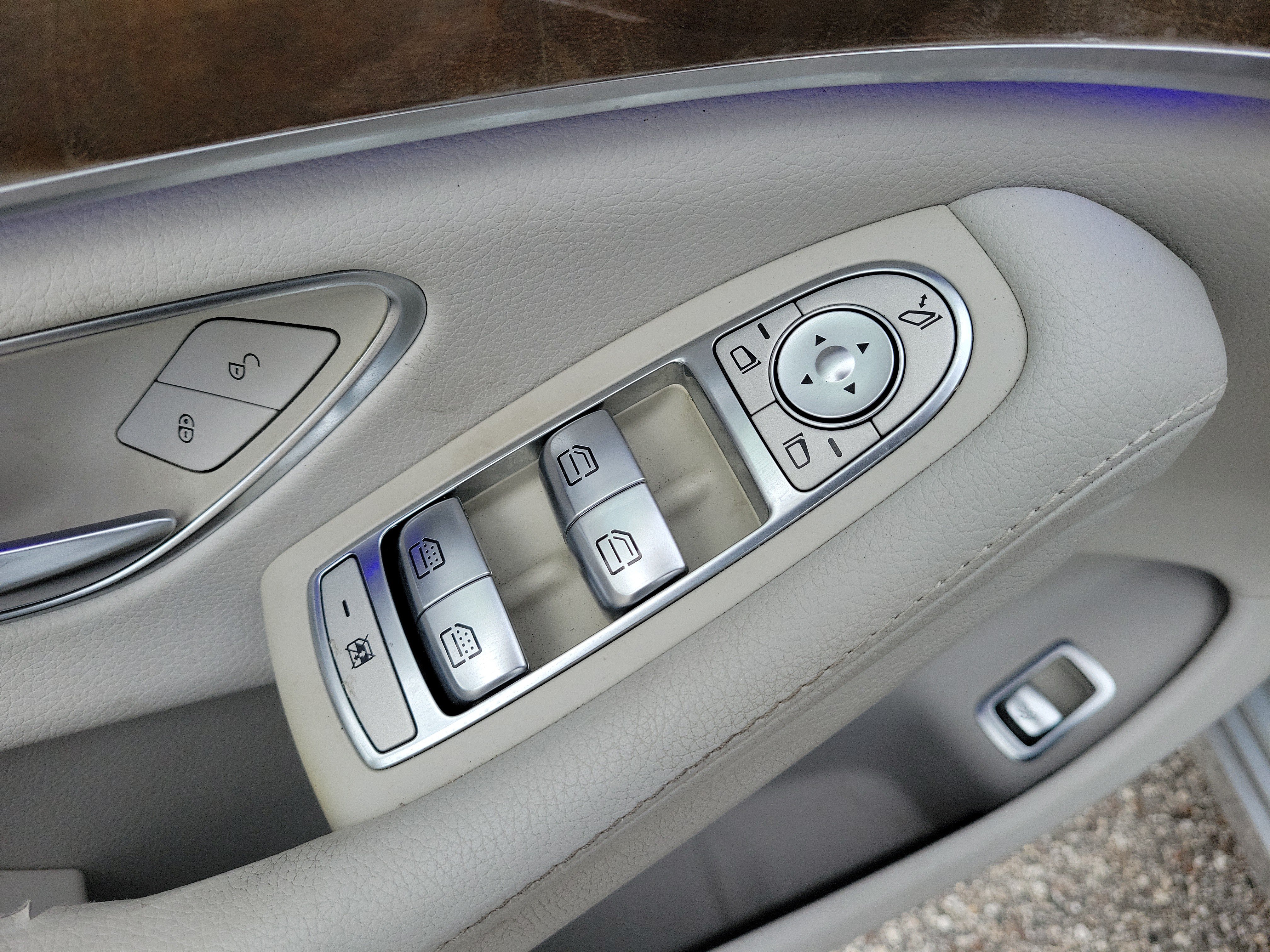 Used 2015 Mercedes-Benz S 550 Sedan image 15