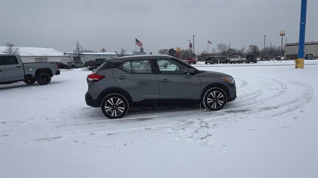 Used 2019 Nissan Kicks SV image 32