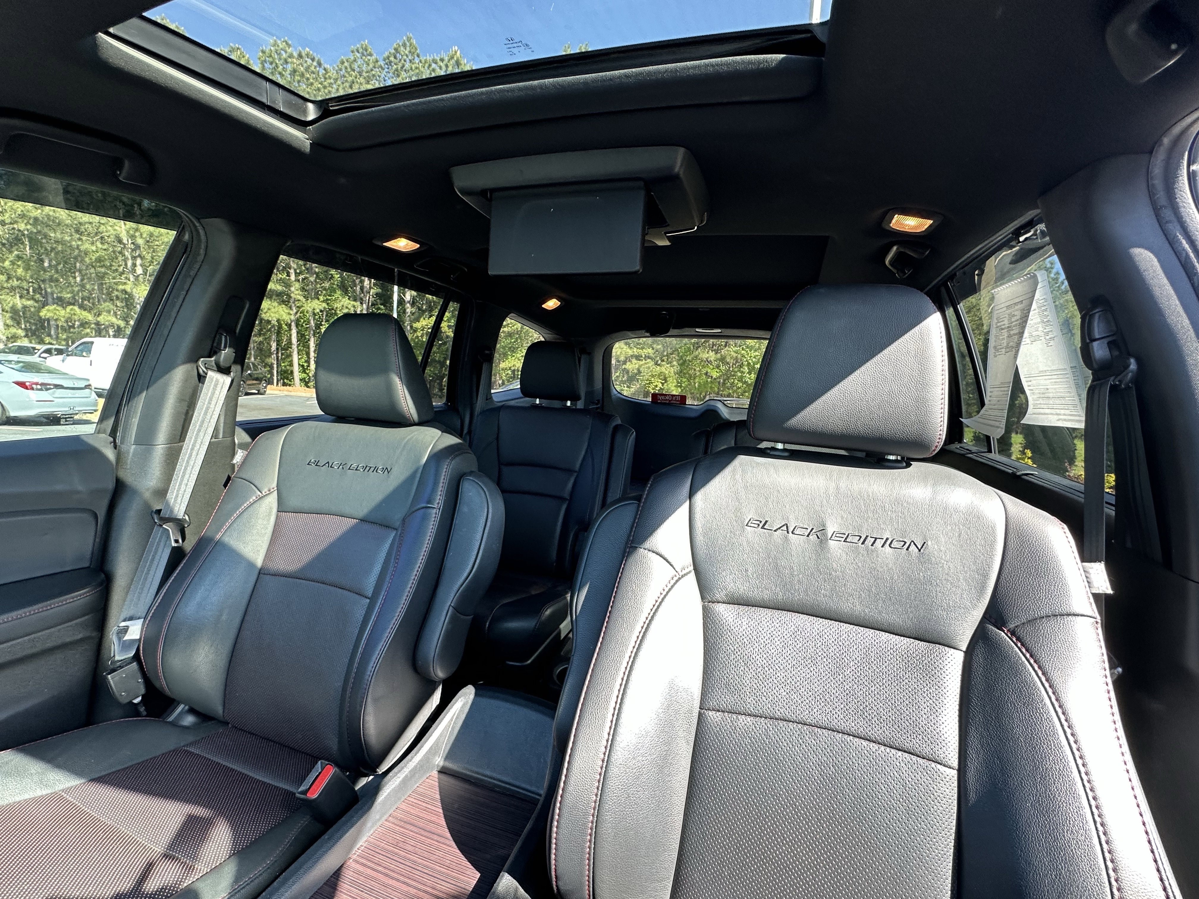 Used 2021 Honda Pilot Black Edition image 8