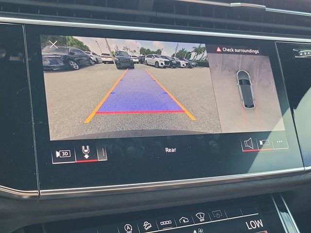 Used 2021 Audi Q8 Prestige image 29