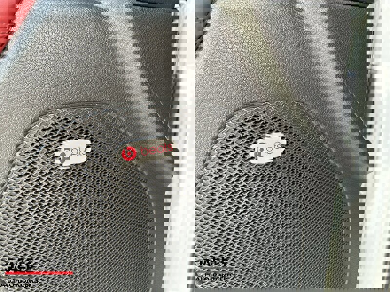 Used 2018 Dodge Durango R/T w/ Technology Group RWD image 21