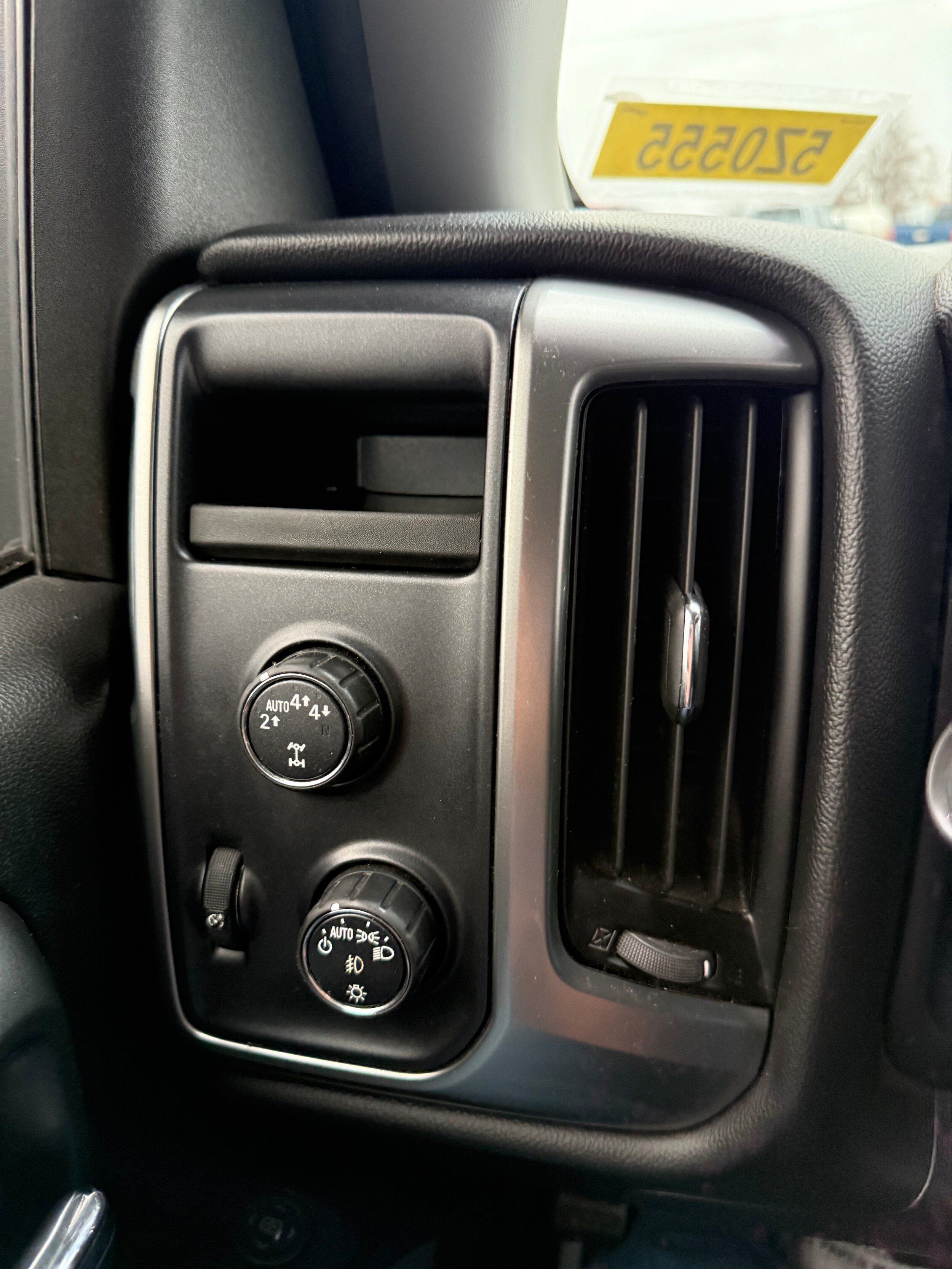 Used 2017 Chevrolet Silverado 1500 LT w/ True North Edition AWD/4WD image 18