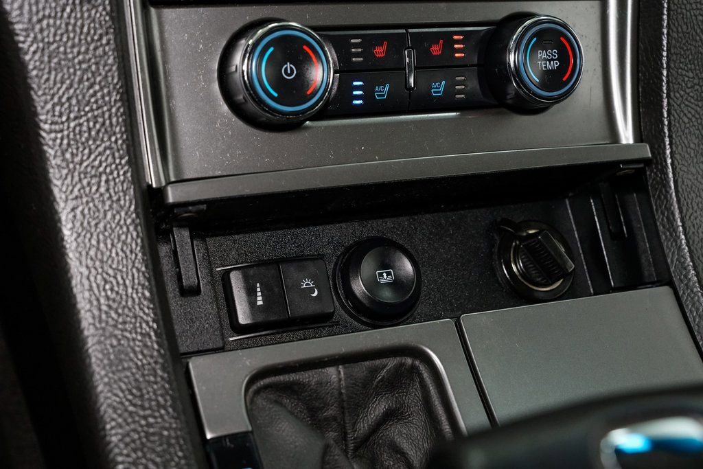 Used 2010 Ford Taurus Limited image 15