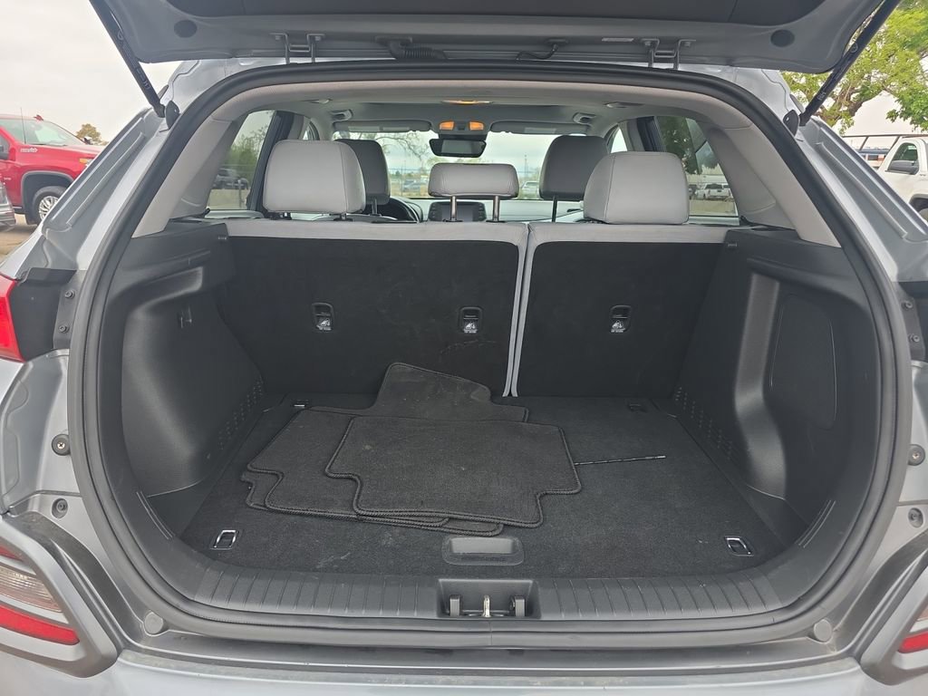 Used 2021 Hyundai Kona Limited AWD/4WD image 17