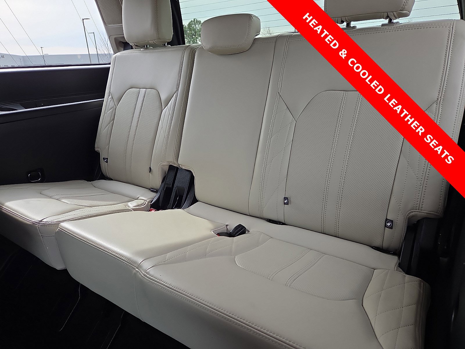 Used 2020 Ford Expedition Platinum AWD/4WD image 10