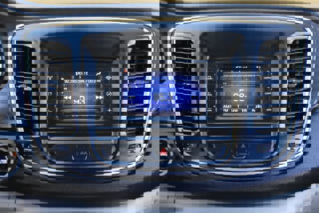 Used 2015 Chrysler 200 Limited image 15