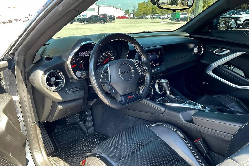 Used 2019 Chevrolet Camaro SS RWD image 21