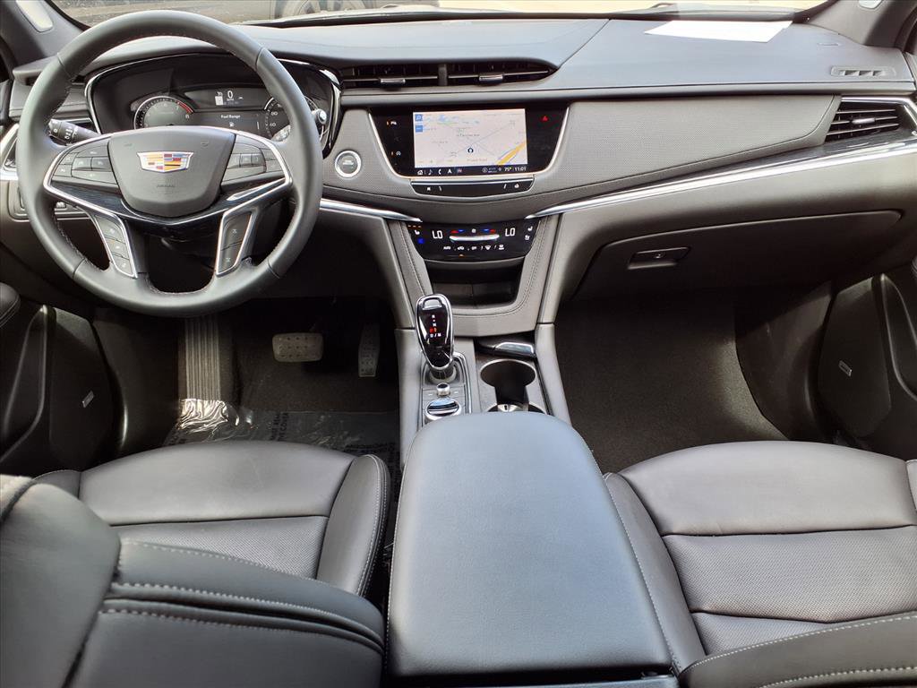 Certified 2025 Cadillac XT5 Premium Luxury AWD/4WD image 15