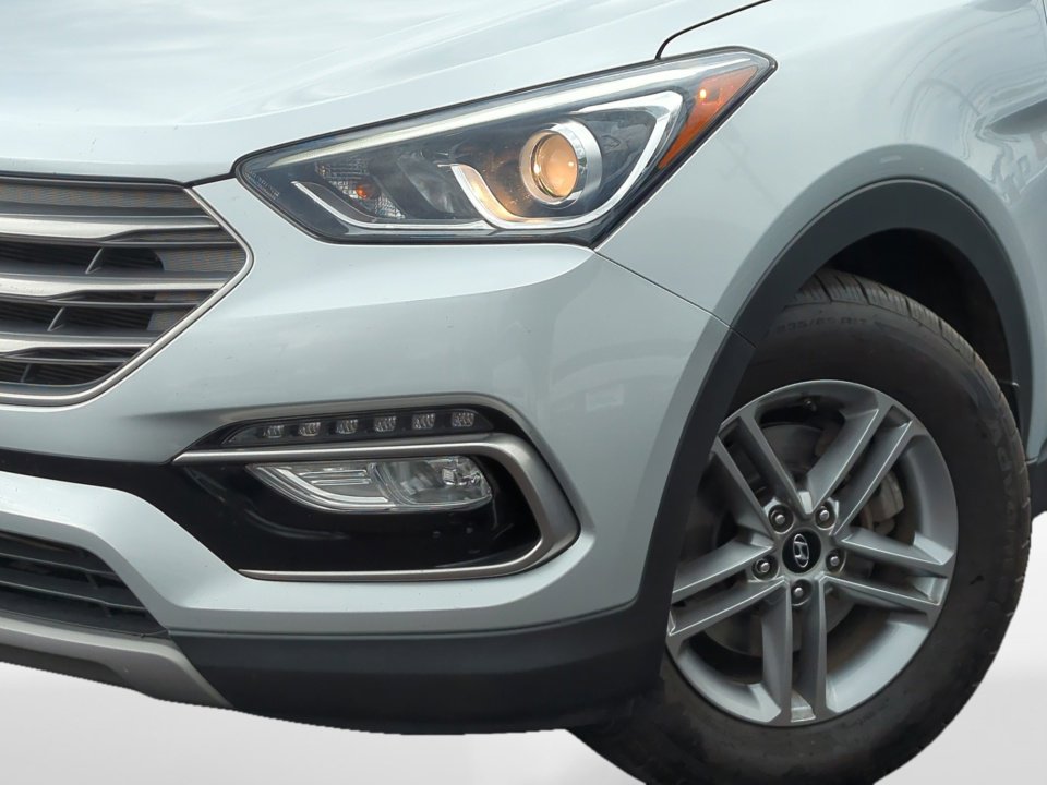 Used 2018 Hyundai Santa Fe Sport w/ 2.4L Value Package 02 FWD image 21