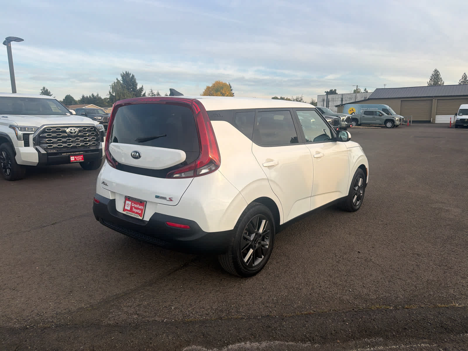 Used 2021 Kia Soul S FWD image 3
