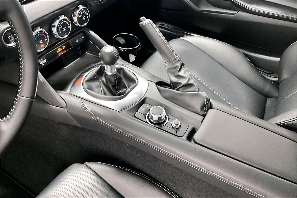 New 2026 MAZDA MX-5 Miata RF Grand Touring RWD image 16