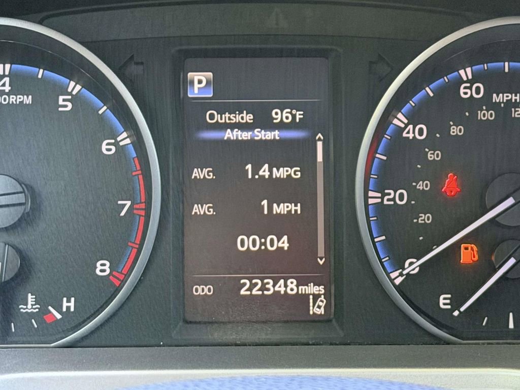 Certified 2018 Toyota RAV4 LE FWD image 11