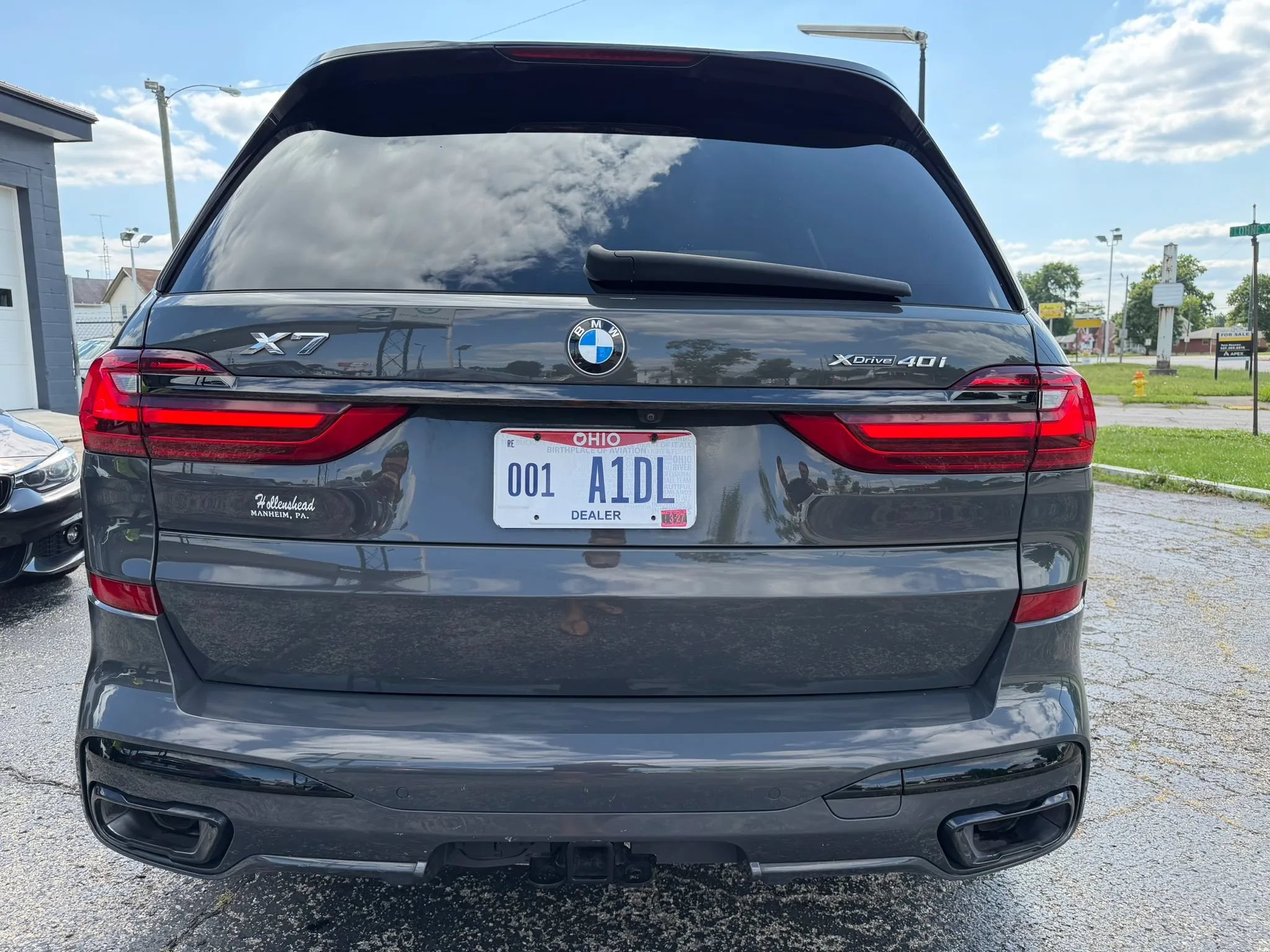 Used 2022 BMW X7 xDrive40i w/ M Sport Package AWD/4WD image 7