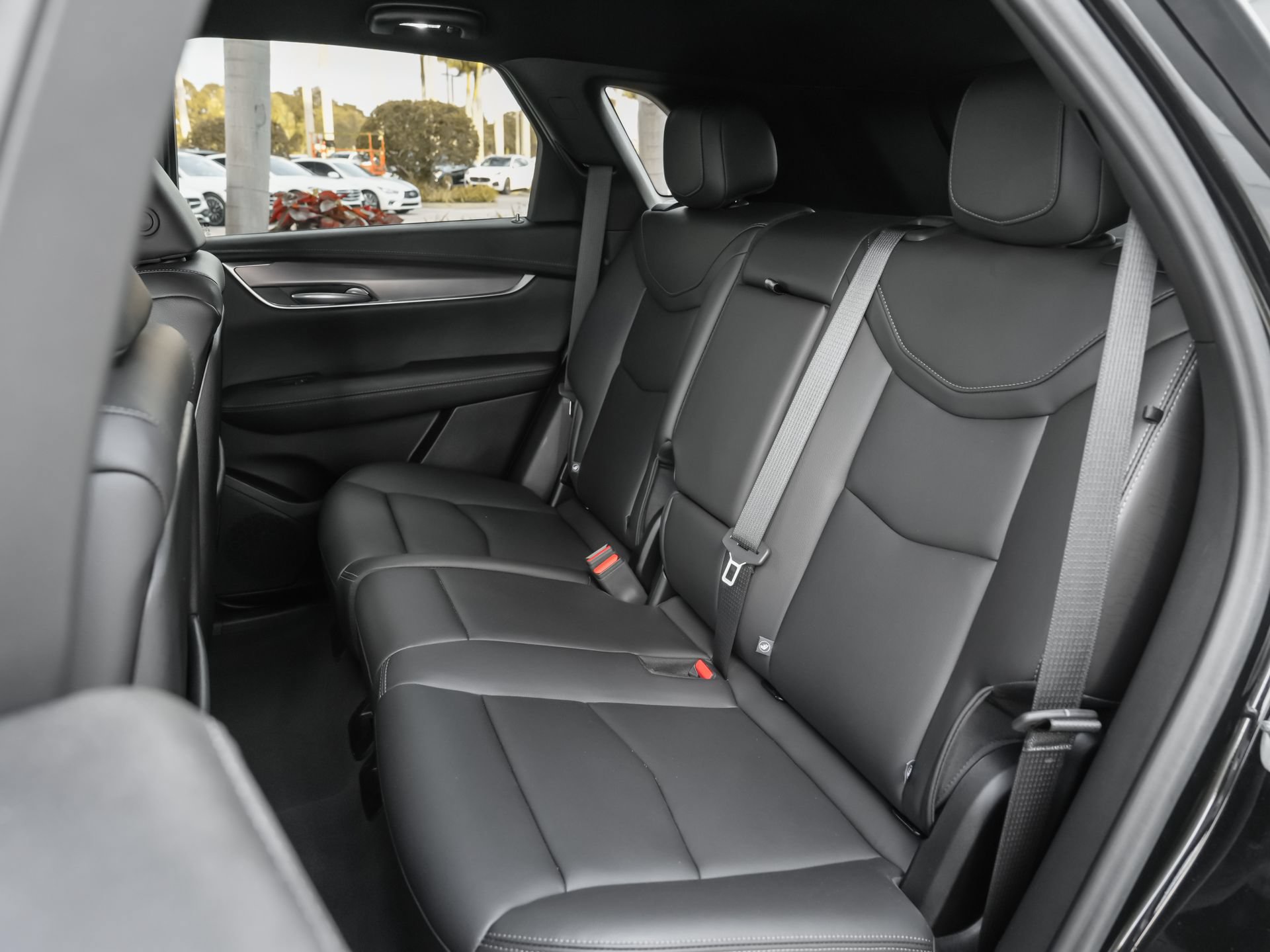 Used 2025 Cadillac XT5 Luxury FWD image 36