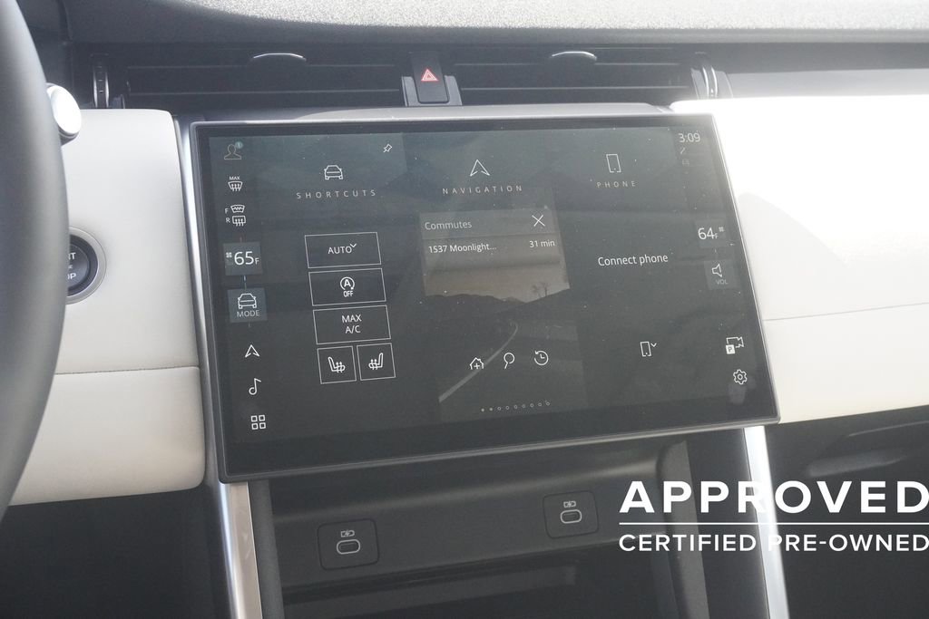 Used 2025 Land Rover Discovery Sport S image 15
