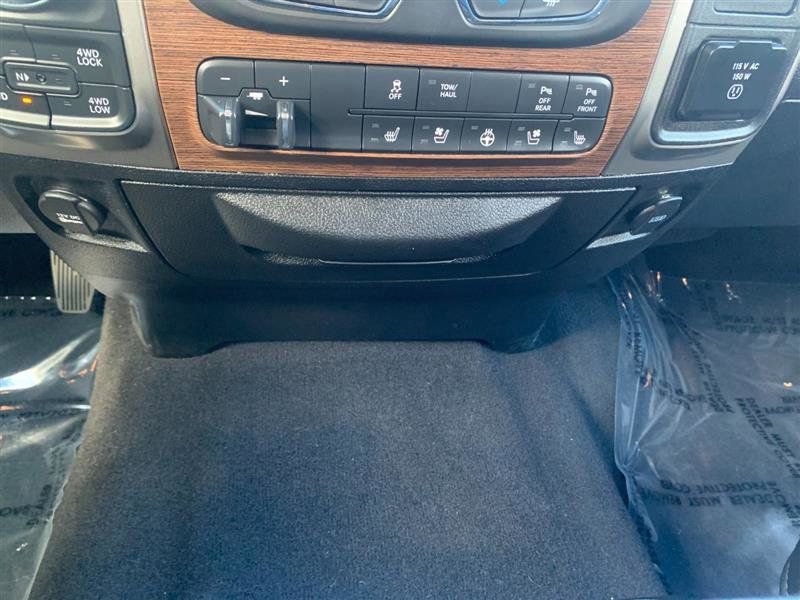 Used 2018 RAM 1500 Laramie image 27
