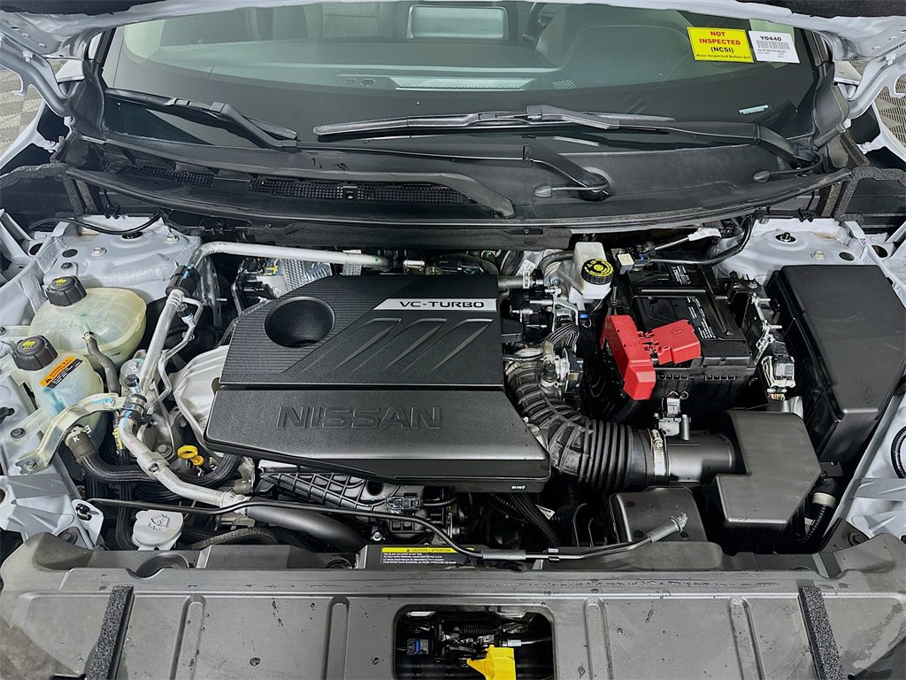 Used 2024 Nissan Rogue SV image 32