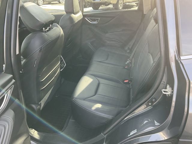 Used 2020 Subaru Forester Limited image 12