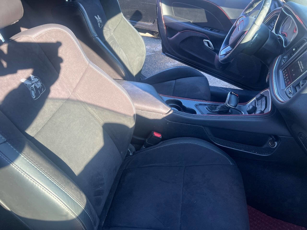 Used 2018 Dodge Challenger R/T Scat Pack w/ Leather Interior Group image 19