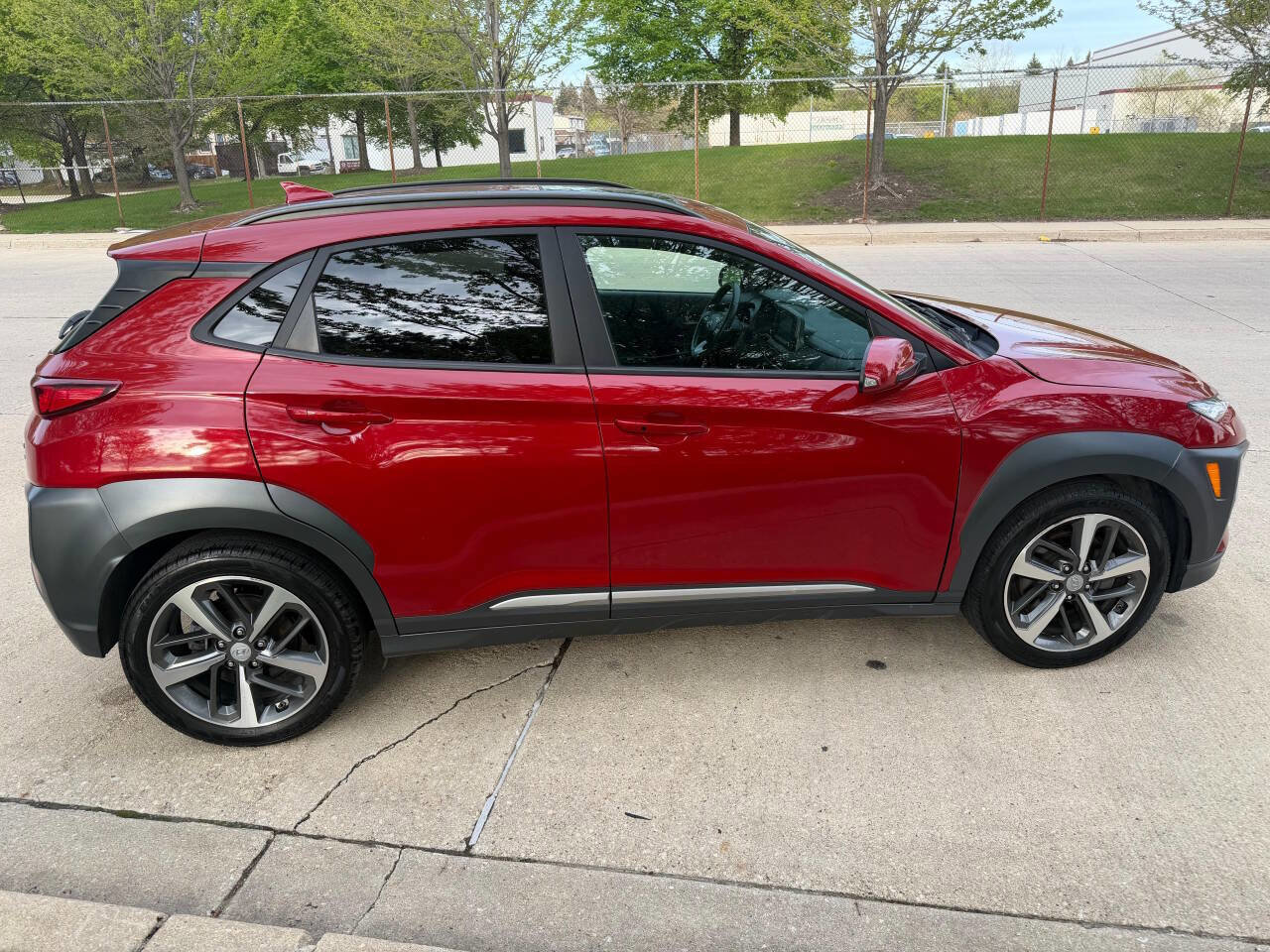 Used 2021 Hyundai Kona Limited AWD/4WD image 13
