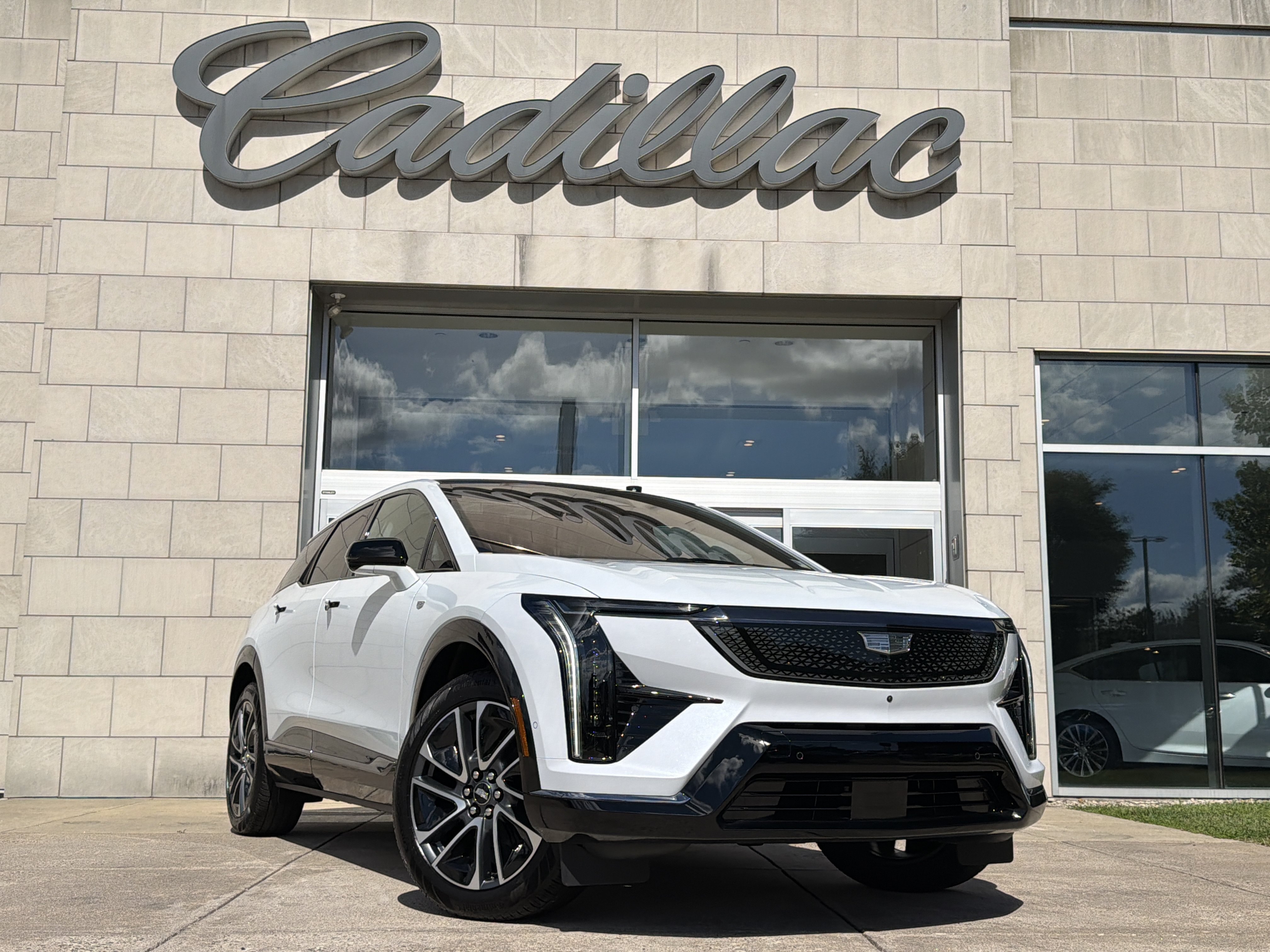 Used 2026 Cadillac Optiq Sport 1 AWD/4WD image 1